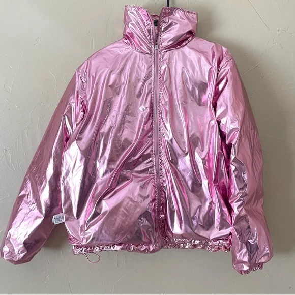 Pink sequin puffer jacket- size Small in women’s. Reversible foil pink - Picture 9 of 9